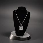 Колие ' Хипнотик'- Минималистичен дизайн, хипнотизиращ блясък, семплост и красота които подхождат на различни облекла