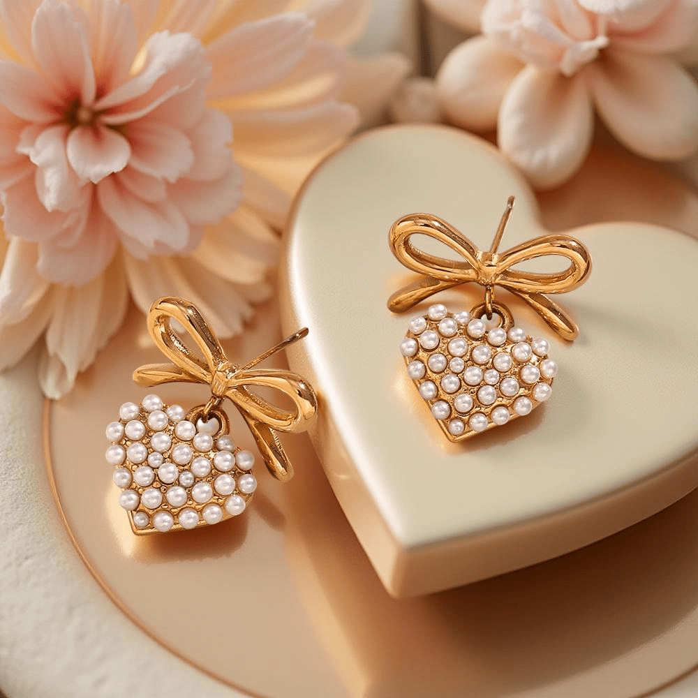 Обеци от стомана и перли Софи във формата на сърце