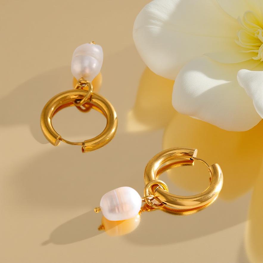 Обеци от стомана и култивирани перли София