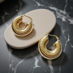 Оригинални и модерни дамски обеци от неръждаема стомана Рания . Подходящи са за чувствителни кожи.