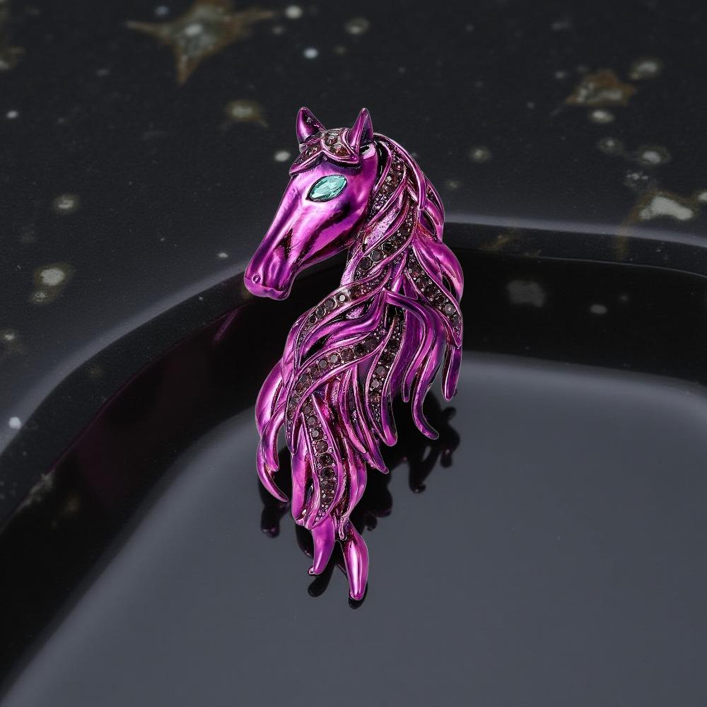 Цветна брошка " Конска грива"